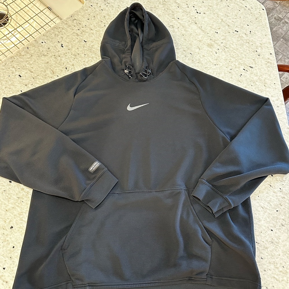 Nike Pro Hoodie